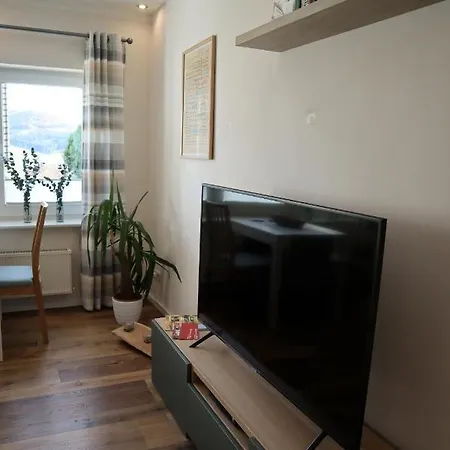 Apartment Dicke Linde